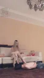 踩踏耳光口水调教厨师狗奴