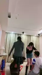 雪琪琪 剧情 办公室的风暴