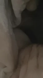 老婆要小鲜肉舔逼，3p