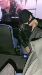 电影院伺候舔脚 女皇级享受