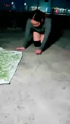 天台溜母狗